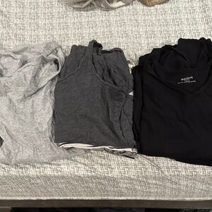 Motherhood Maternity Short Sleeve Tops and Old Navy